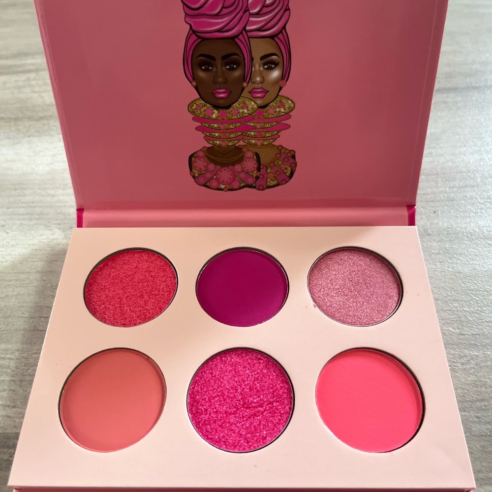 Juvia’s Place-The Sweet Pinks Eyeshadow Palette
